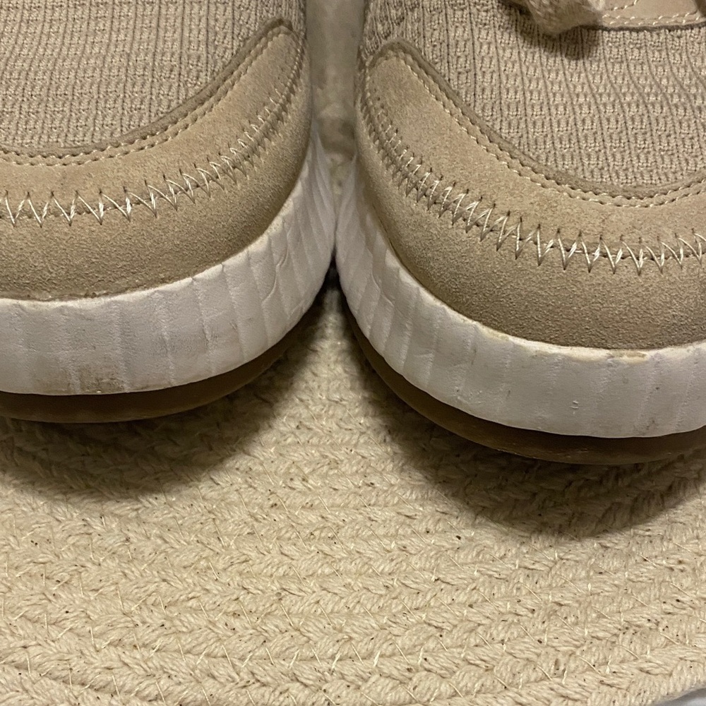 Steve Madden Women’s Neutral Beige Knit Lace-Up Sneakers size 9 - Picture 5 of 14